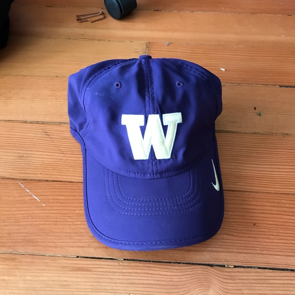 Lots of 2 Nike dri fit hats - Picture 5 of 7